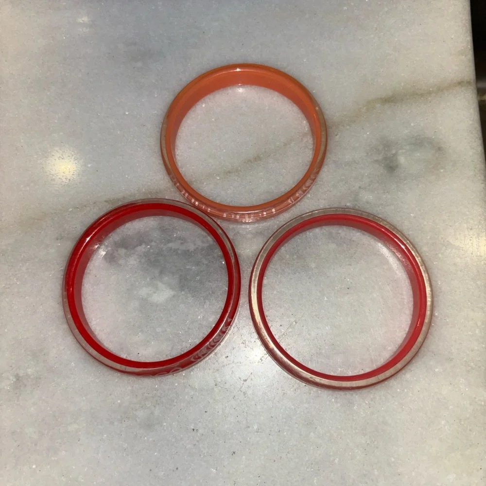 Chanel Rouge Coco Bangles - Picture 3 of 3